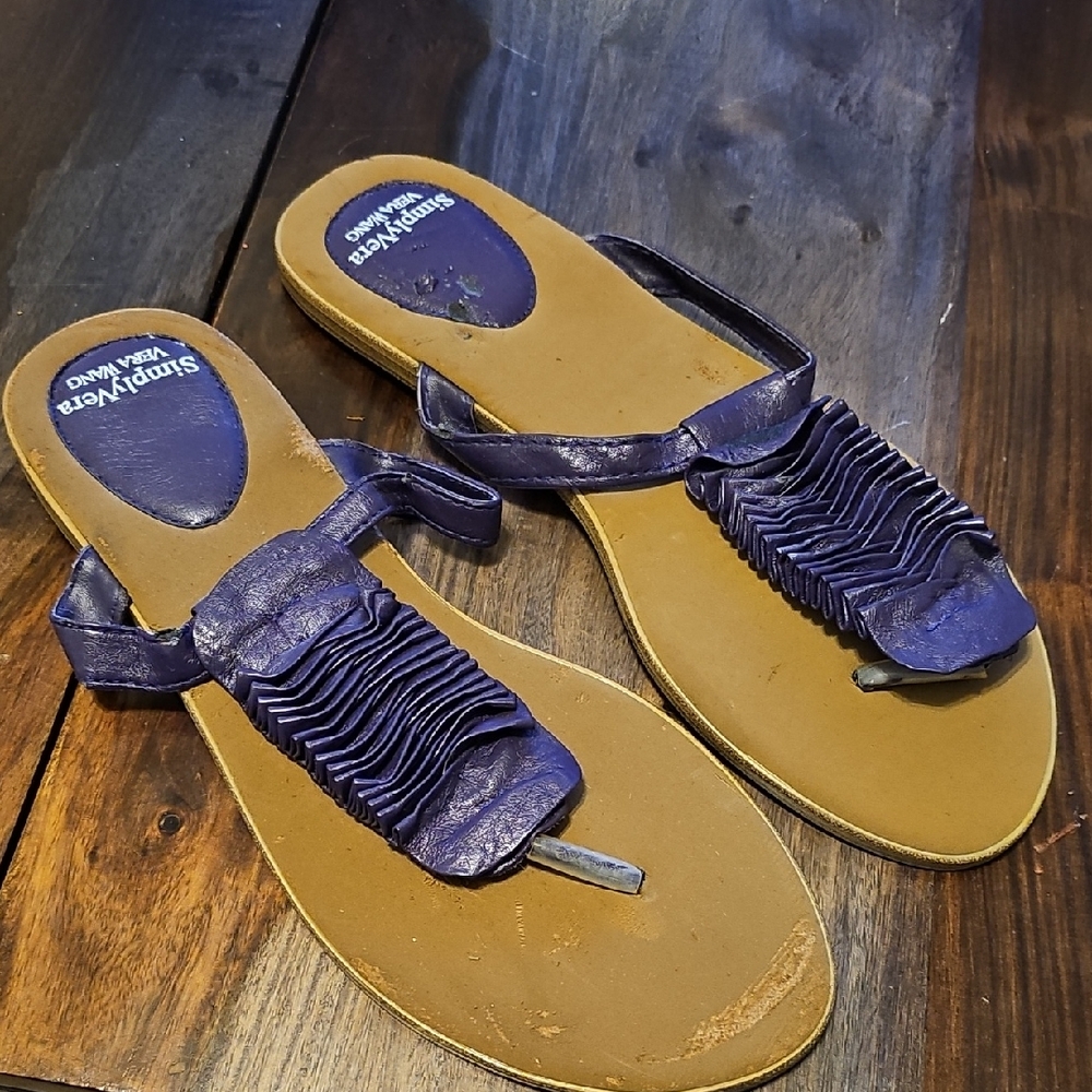 Simply Vera Vera Wang Ruffled Purple Sandals